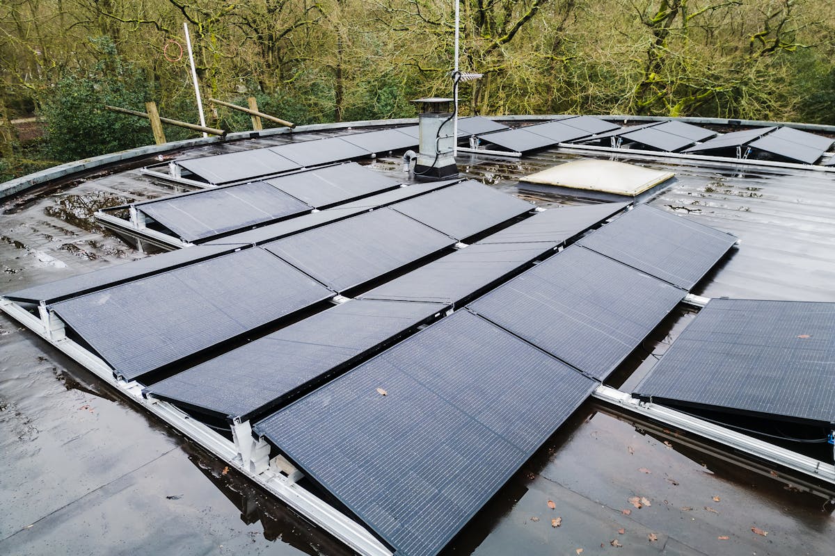 Die besten PV-Sets für Flachdächer